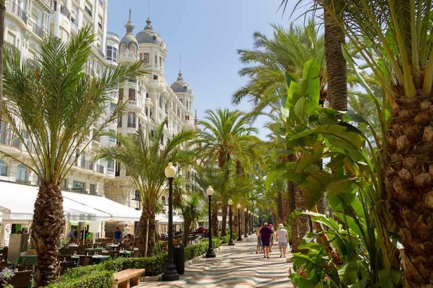 Un Lujo En El Corazon De Alicante Exterior foto